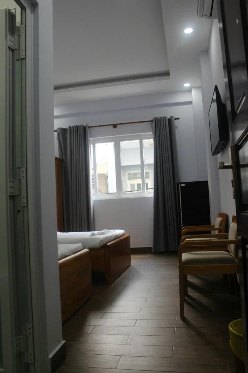 102 House Hotel